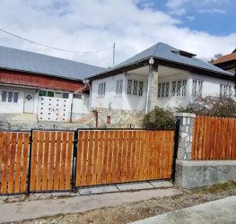 Casa, 5 camere, 150 mp Prahova/Centru