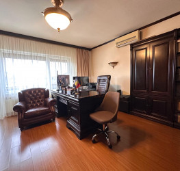 Casa, 5 camere, 163 mp Bucuresti/Titan