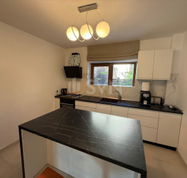 Casa, 5 camere, 165 mp Bucuresti/Pipera