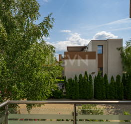 Casa, 5 camere, 188 mp Bucuresti/Iancu Nicolae