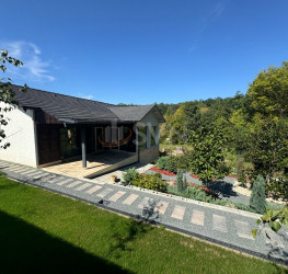 Casa, 5 camere, 198.7 mp Ilfov/Balotesti