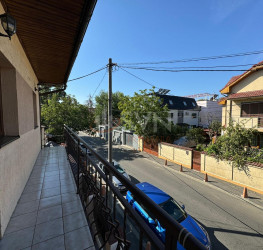 Casa, 5 camere, 200 mp Bucuresti/Brancoveanu