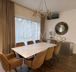 Casa, 5 camere, 200 mp Bucuresti/Iancu Nicolae