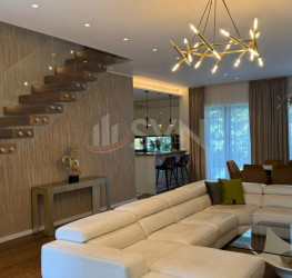 Casa, 5 camere, 200 mp Bucuresti/Iancu Nicolae