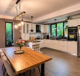 Casa, 5 camere, 200 mp Ilfov/Centru