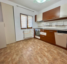 Casa, 5 camere, 210 mp Bucuresti/P-ta Presei Libere