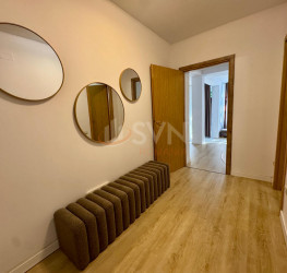 Casa, 5 camere, 210 mp Bucuresti/P-ta Presei Libere