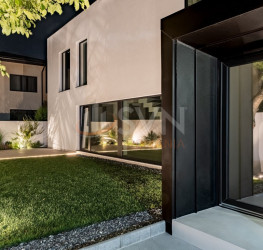 Casa, 5 camere, 214 mp Bucuresti/Pipera