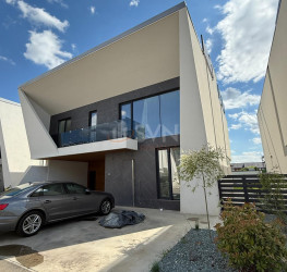 Casa, 5 camere, 220 mp Ilfov/Voluntari