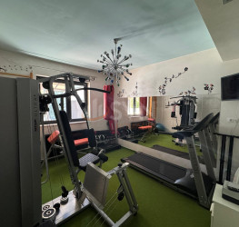 Casa, 5 camere, 234 mp Bucuresti/Bucurestii Noi