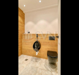 Casa, 5 camere, 235 mp Bucuresti/P-ta Victoriei