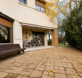 Casa, 5 camere, 241 mp Bucuresti/Sisesti