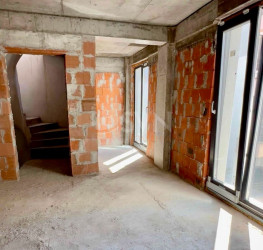 Casa, 5 camere, 241.55 mp Bucuresti/Polona