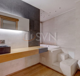 Casa, 5 camere, 247 mp Bucuresti/P-ta Unirii
