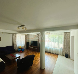 Casa, 5 camere, 252.48 mp Bucuresti/Bucurestii Noi