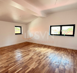 Casa, 5 camere, 257 mp Bucuresti/Vatra Luminoasa