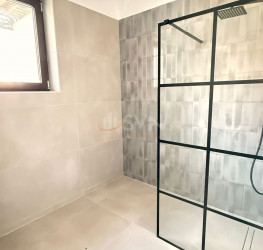 Casa, 5 camere, 257 mp Bucuresti/Vatra Luminoasa