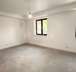 Casa, 5 camere, 257 mp Bucuresti/Vatra Luminoasa