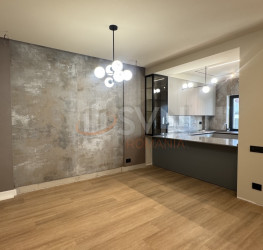 Casa, 5 camere, 285 mp Bucuresti/Aviatiei
