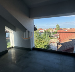 Casa, 5 camere, 285 mp Bucuresti/Aviatiei