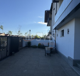Casa, 5 camere, 285 mp Bucuresti/Aviatiei