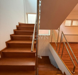 Casa, 5 camere, 290 mp Bucuresti/1 Mai