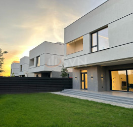 Casa, 5 camere, 329 mp Bucuresti/Pipera