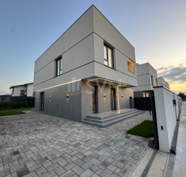Casa, 5 camere, 329 mp Bucuresti/Pipera