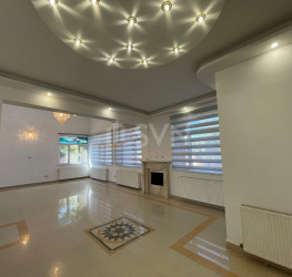 Casa, 5 camere, 333 mp Bucuresti/Pipera