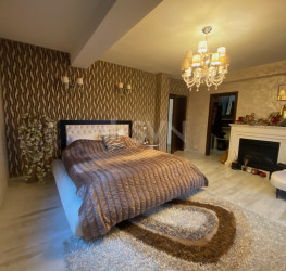 Casa, 5 camere, 340 mp Bucuresti/Damaroaia