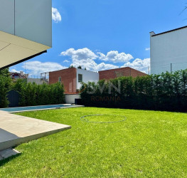 Casa, 5 camere, 400 mp Bucuresti/Iancu Nicolae