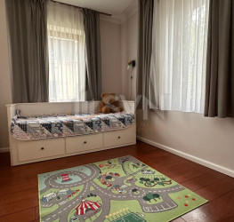 Casa, 5 camere, 400 mp Bucuresti/Kiseleff