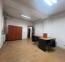 Casa, 5 camere, 787 mp Bucuresti/Calea Calarasilor