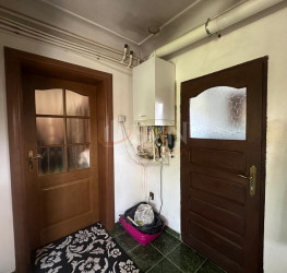 Casa, 5 rooms, 100 mp Bucuresti/Bucurestii Noi