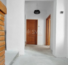 Casa, 5 rooms, 105 mp Brasov/Bartolomeu