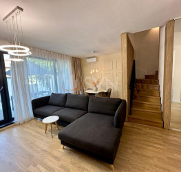 Casa, 5 rooms, 111 mp Bucuresti/Pipera