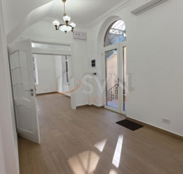 Casa, 5 rooms, 123 mp Bucuresti/Victoriei