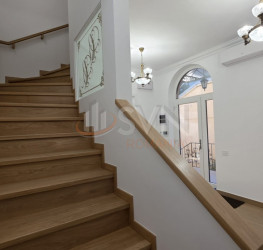 Casa, 5 rooms, 123 mp Bucuresti/Victoriei
