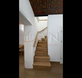 Casa, 5 rooms, 123 mp Bucuresti/Victoriei