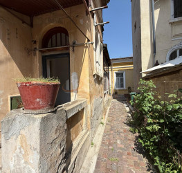 Casa, 5 rooms, 130 mp Bucuresti/Universitate (s1)