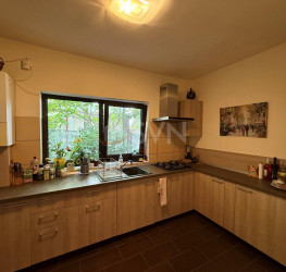 Casa, 5 rooms, 130 mp Bucuresti/Baneasa
