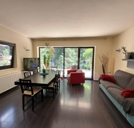 Casa, 5 rooms, 130 mp Bucuresti/Baneasa