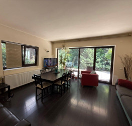 Casa, 5 rooms, 130 mp Bucuresti/Baneasa