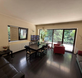 Casa, 5 rooms, 130 mp Bucuresti/Baneasa