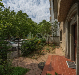 Casa, 5 rooms, 130 mp Bucuresti/Primaverii