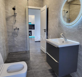 Casa, 5 rooms, 134.18 mp Dambovita/Centru