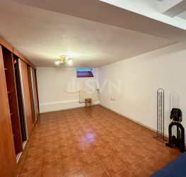 Casa, 5 rooms, 140 mp Bucuresti/Decebal