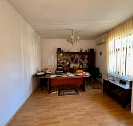 Casa, 5 rooms, 140 mp Bucuresti/Tei