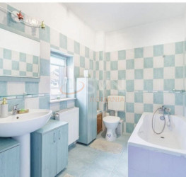 Casa, 5 rooms, 140 mp Bucuresti/Pipera