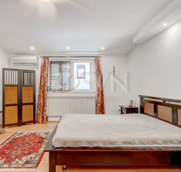 Casa, 5 rooms, 145 mp Bucuresti/Bucurestii Noi